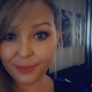 Meet your Posher, Kara